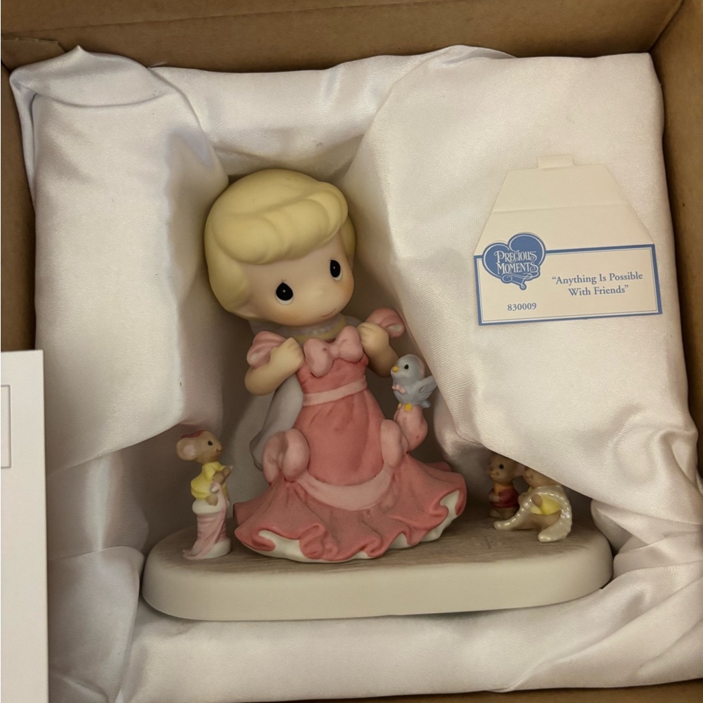Precious Moments Disney Showcase Sleeping Beauty Figurine